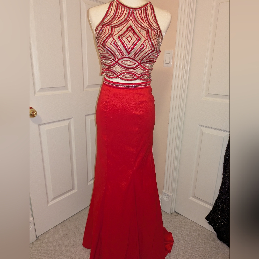 Elegant Red Evening Gown Two Piece